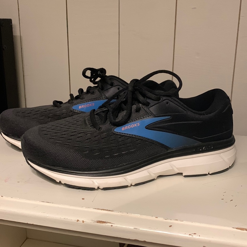 Brooks Mens Dyad 11 Running Shoes